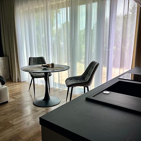 Апартаменты Horizon Park Lux Бошково Экстерьер фото